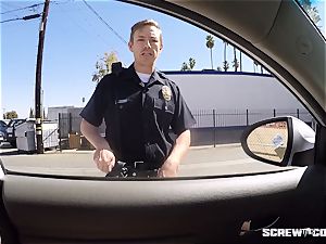 CAUGHT! ebony dame gets squirted blowing off a cop